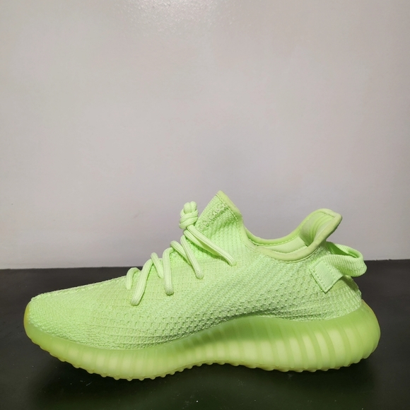 Yeezy boost 350 V2 GID GLO UA - Picture 4 of 7